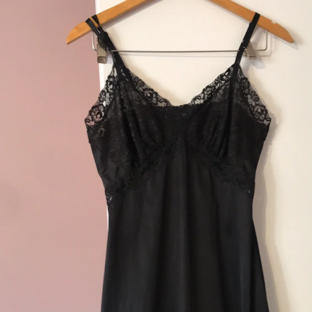 True Vintage 50’ Black Goth Sexy Magic Rare Girly Coquette Lace Tulle Vampire 36 - Picture 4 of 17